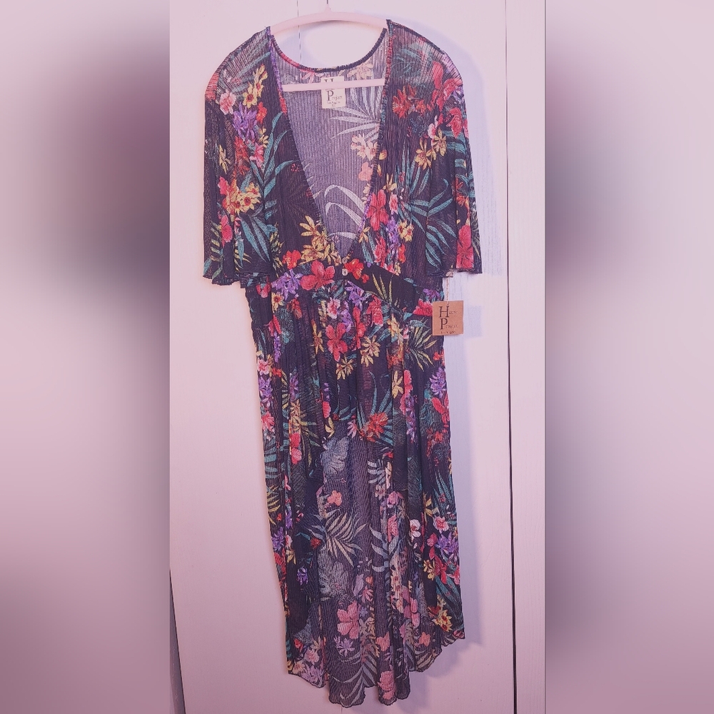 Haute Project Los Angeles Black Floral High Low NWT Size XL Sheer Flutter Sleeve